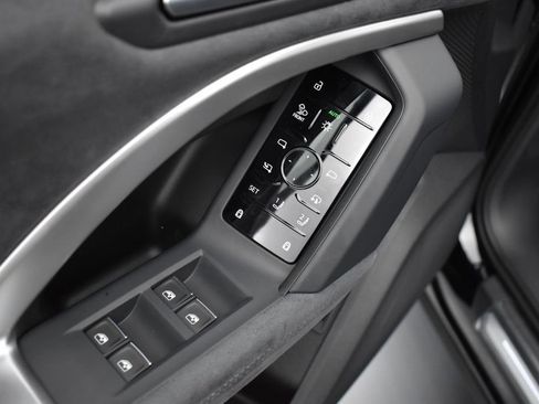 New 2026 Audi SQ5 Premium Plus AWD/4WD image 6