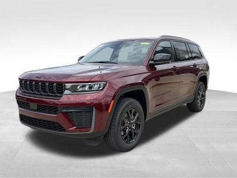 New 2026 Jeep Grand Cherokee L 2WD image 3