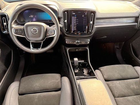 Certified 2023 Volvo C40 P8 Recharge Ultimate image 24