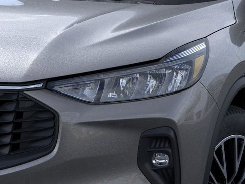 New 2024 Ford Escape SE image 18