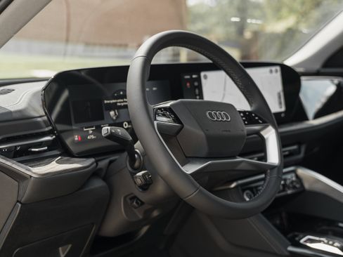 New 2026 Audi Q5 Premium image 9