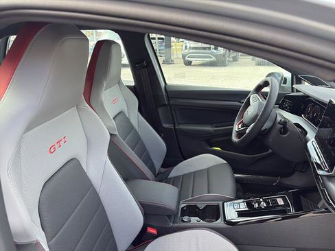 New 2026 Volkswagen GTI SE image 9