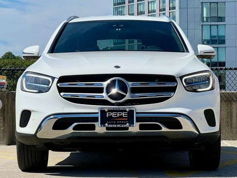 Certified 2022 Mercedes-Benz GLC 300 4MATIC image 3