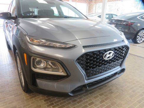 Used 2019 Hyundai Kona SEL FWD image 53