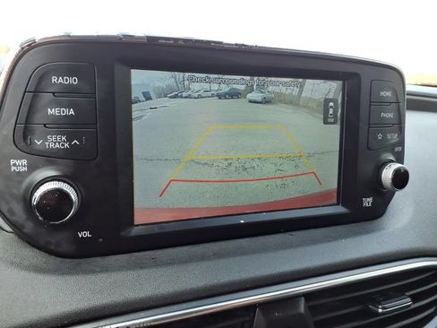 Used 2019 Hyundai Santa Fe SE FWD image 13