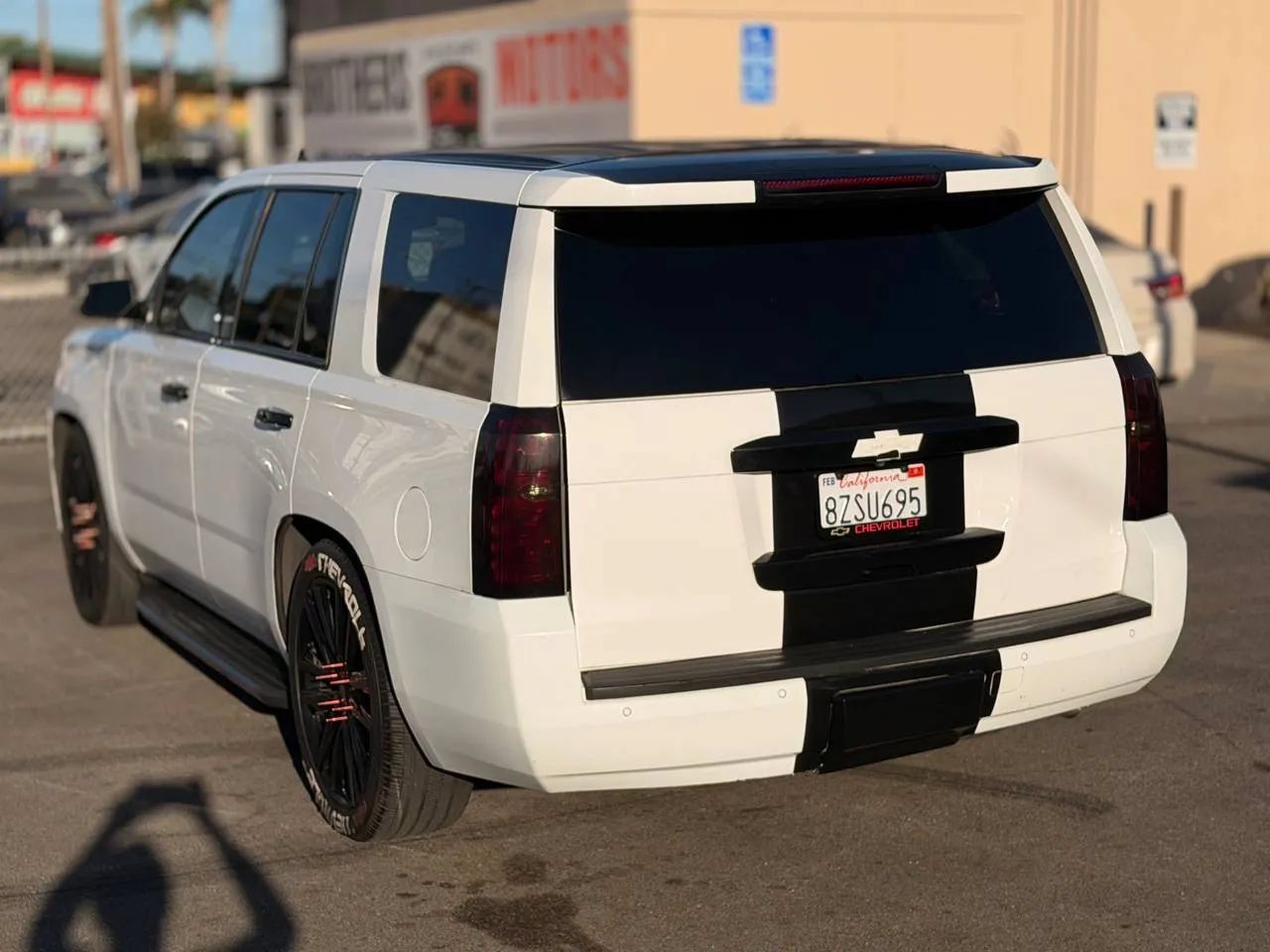 Used 2018 Chevrolet Tahoe 4WD image 12