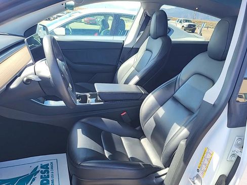 Used 2021 Tesla Model Y Long Range image 4