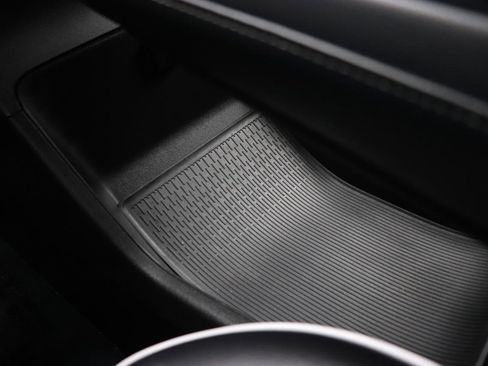 Used 2025 Buick Enclave Preferred image 48