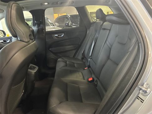 Certified 2025 Volvo XC60 B5 Plus image 22