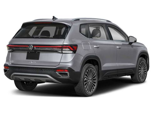 New 2026 Volkswagen Taos SE image 2