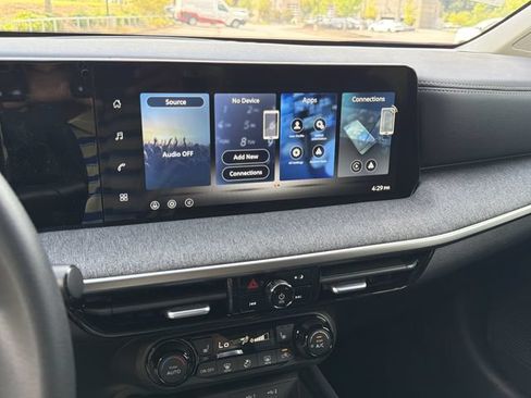 New 2026 Nissan Kicks SV w/ SV Premium Package FWD image 29