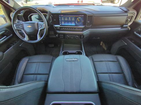 Used 2025 Chevrolet Silverado 3500 High Country w/ High Country Premium Package AWD/4WD image 15