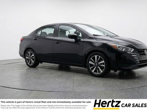 Used 2025 Nissan Versa SV image 1