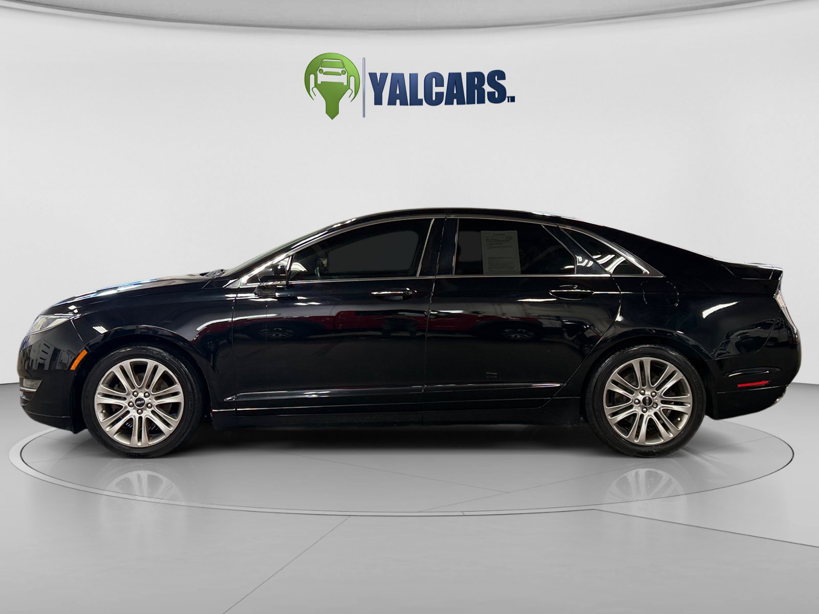 Used 2016 Lincoln MKZ AWD image 2