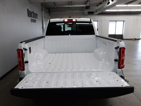 Used 2025 RAM 1500 Laramie AWD/4WD image 19