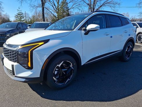 New 2026 Kia Sportage EX image 3