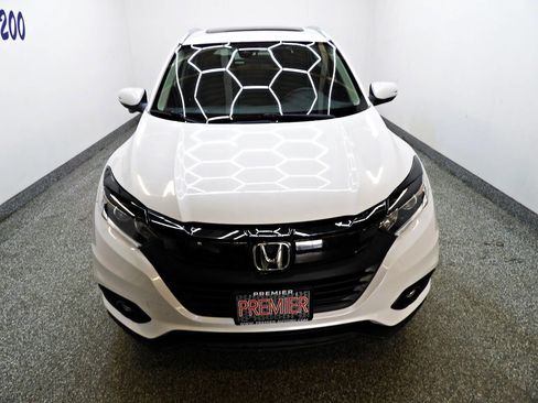 Used 2021 Honda HR-V EX image 2
