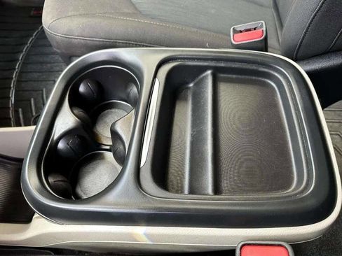 Used 2018 Chrysler Pacifica Touring Plus w/ Tire & Wheel Group image 40