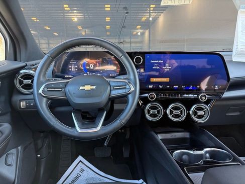 Used 2024 Chevrolet Blazer EV LT image 29