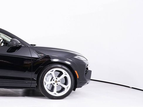 Used 2026 Lamborghini Urus SE image 15