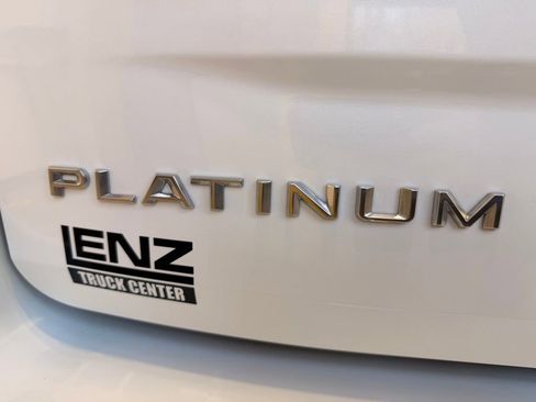 Used 2025 Ford Expedition Max Platinum w/ Driver's Package AWD/4WD image 8