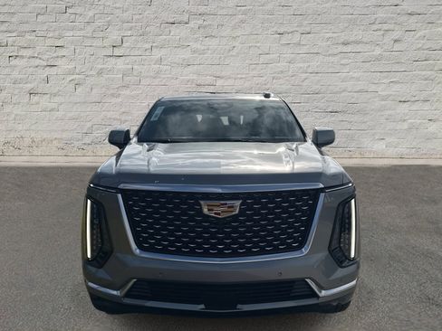 New 2026 Cadillac Escalade Luxury image 8