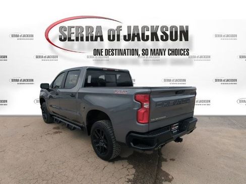 Used 2021 Chevrolet Silverado 1500 LT Trail Boss w/ Convenience Package II image 7