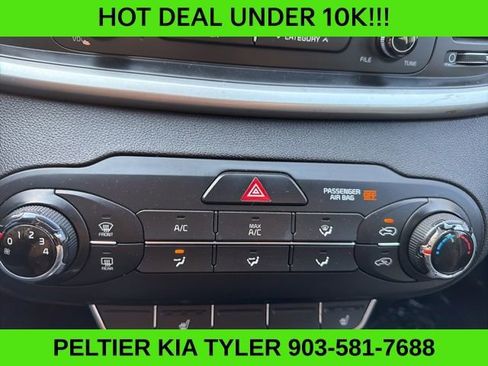 Used 2016 Kia Sorento LX w/ LX Convenience Package image 19