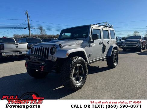 Used 2014 Jeep Wrangler Unlimited Sahara image 4
