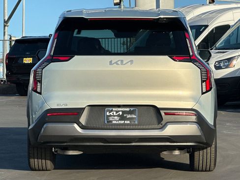 New 2026 Kia EV9 Light image 5