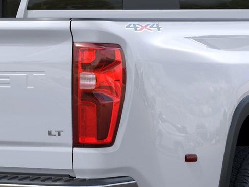 New 2026 Chevrolet Silverado 3500 LT image 11