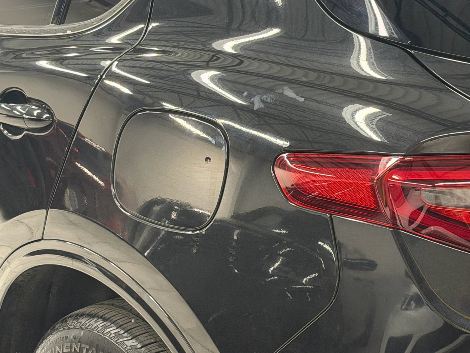 Used 2020 Alfa Romeo Stelvio Ti AWD/4WD image 12