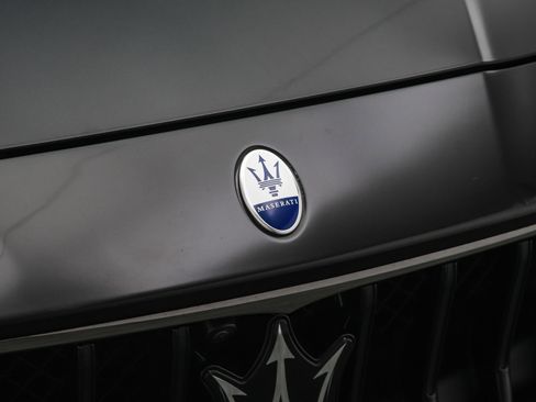 New 2024 Maserati Ghibli Modena image 27