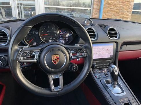 Used 2018 Porsche 718 Boxster GTS image 22