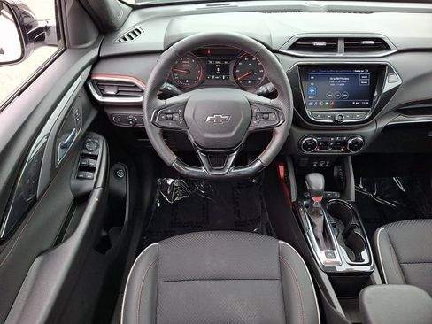 Certified 2023 Chevrolet TrailBlazer RS w/ Sun and Liftgate Package image 11