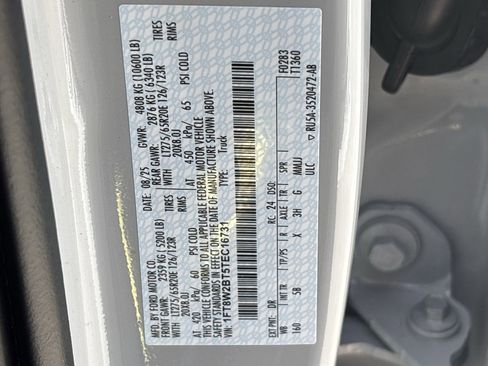 Used 2026 Ford F250 Lariat w/ Black Appearance Package image 34