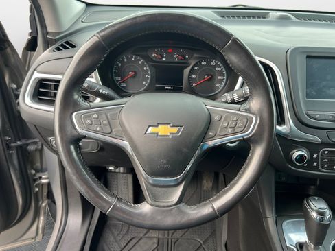 Used 2018 Chevrolet Equinox LT image 13