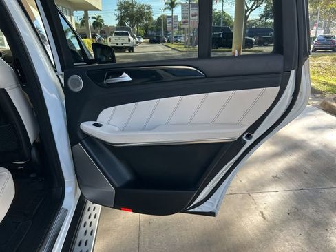 Used 2018 Mercedes-Benz GLS 63 AMG GLS 63 AMG image 41