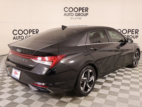 Used 2021 Hyundai Elantra Limited w/ Cargo Package image 22