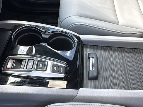 Used 2019 Honda Pilot Touring image 20