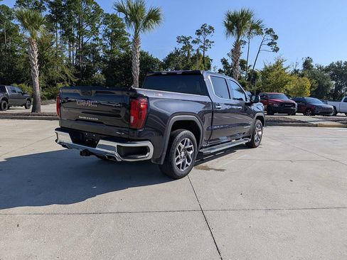 Used 2023 GMC Sierra 1500 SLT w/ SLT Premium Package AWD/4WD image 3