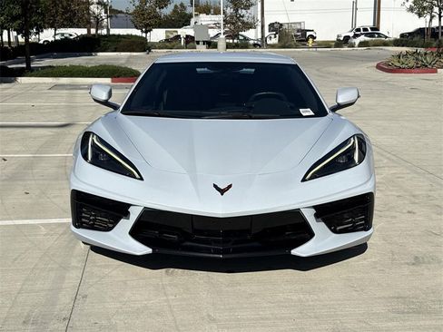 Used 2021 Chevrolet Corvette Stingray Convertible w/ Battery Protection Package image 8