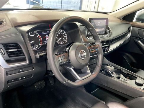 Used 2023 Nissan Rogue SV w/ SV Premium B Package AWD/4WD image 8