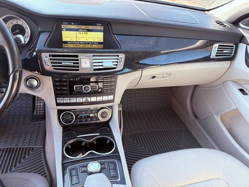 Used 2012 Mercedes-Benz CLS 550 CLS550 image 42