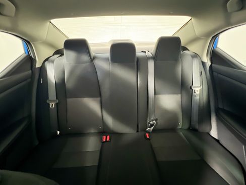 Used 2024 Nissan Sentra SV FWD image 32