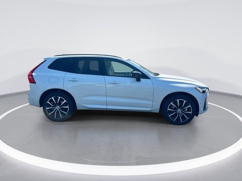Used 2025 Volvo XC60 B5 Ultra w/ Protection Package Premier AWD/4WD image 10