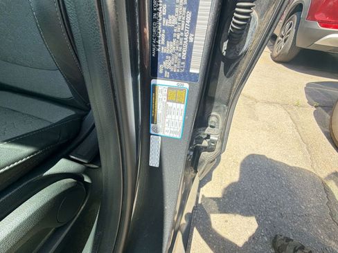 Used 2025 Kia Seltos S FWD image 20