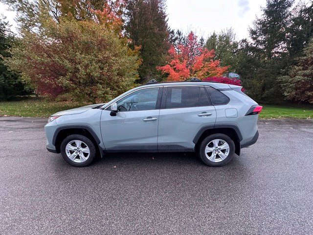 Used 2020 Toyota RAV4 XLE w/ Convenience Package AWD/4WD image 6