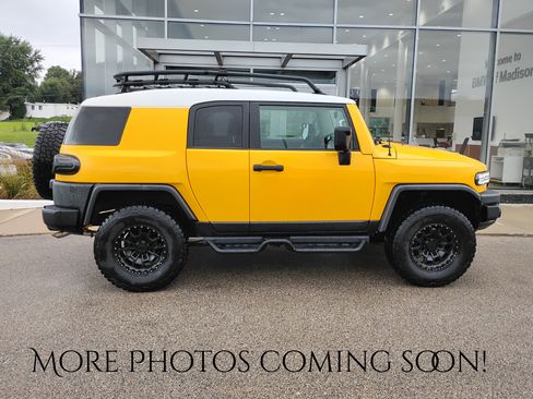 Used 2007 Toyota FJ Cruiser 4WD image 2