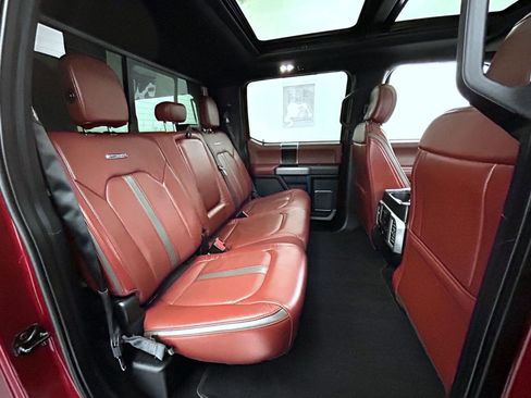 Used 2019 Ford F150 Platinum w/ Equipment Group 701A Luxury AWD/4WD image 19